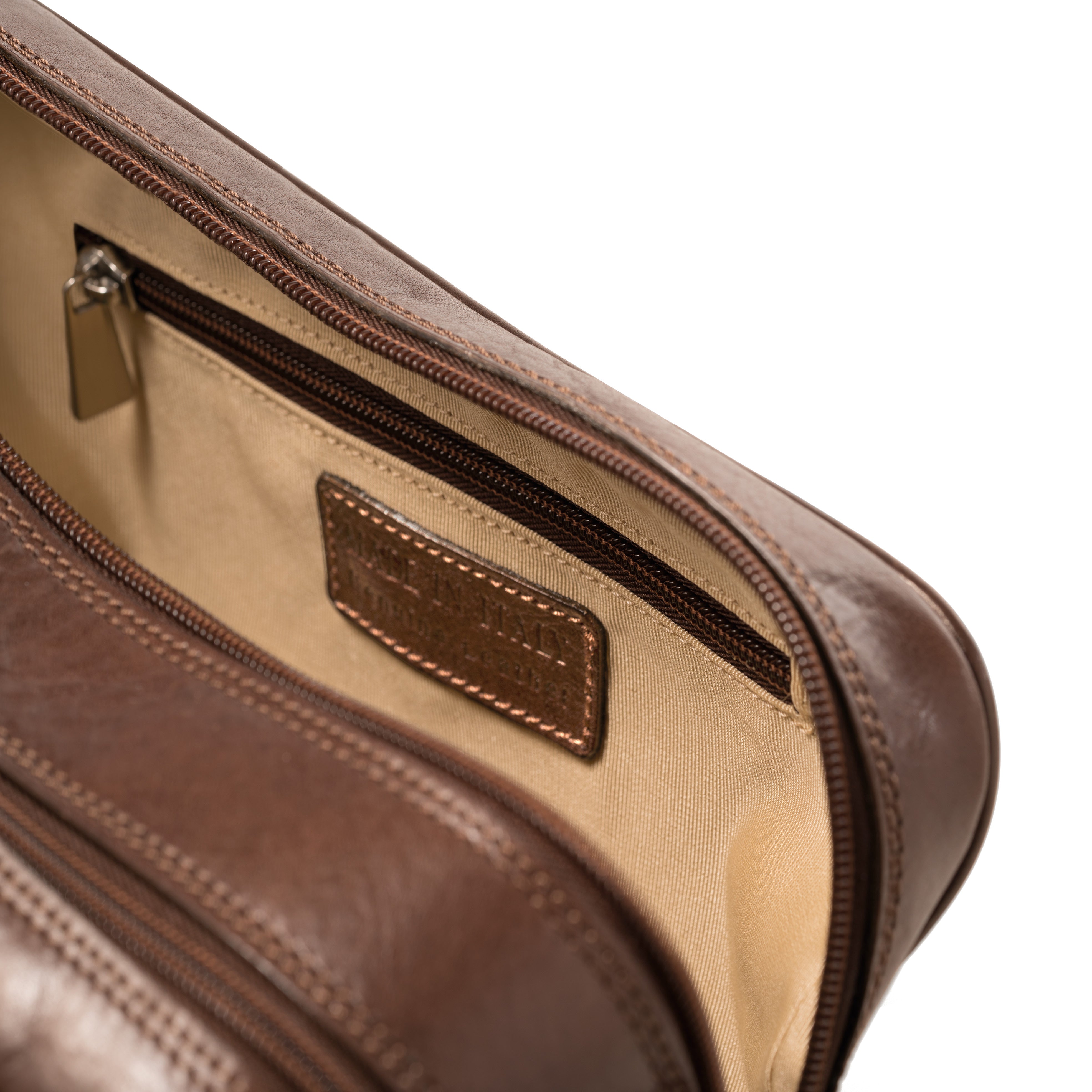 Platinum Kulturbeutel Doppelfach aus toskanischem Leder dunkelbraun