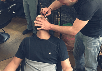 Pflege für Männer: Warum Augenbrauen rasieren Sinn hat