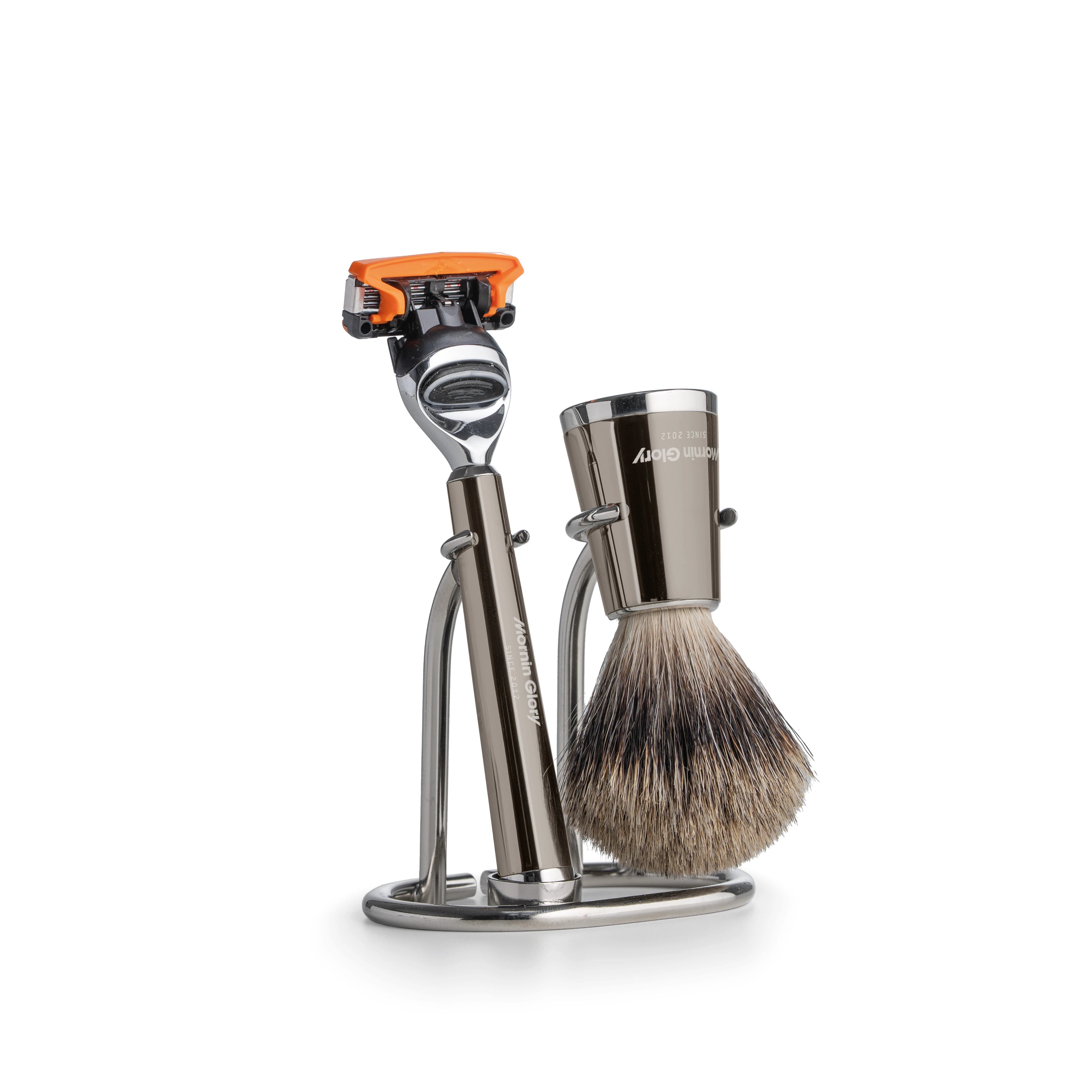 Platinum Vertikaler Premium Rasierständer aus verchromtem Messingdraht