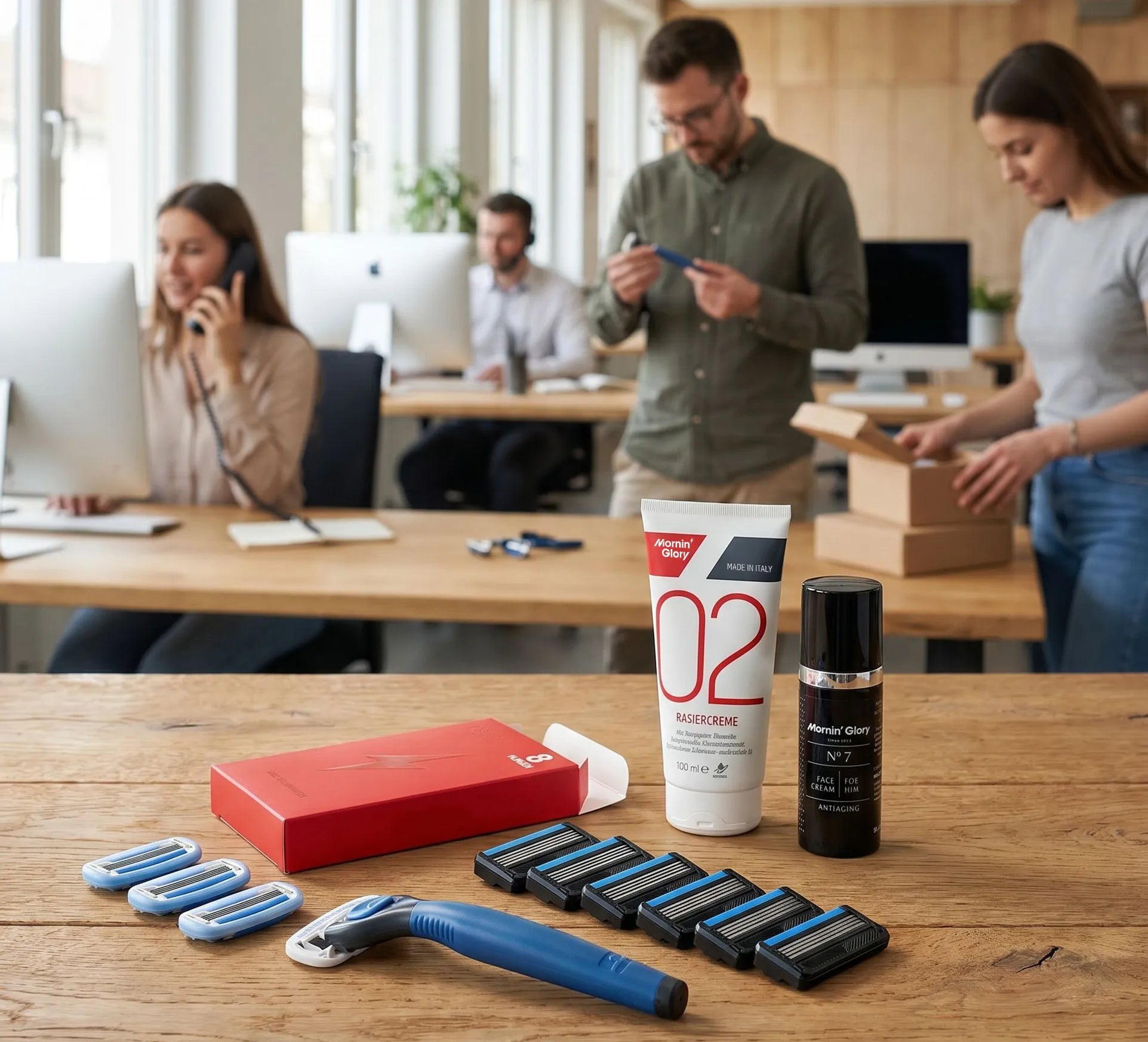 Das Mornin' Glory Team arbeitet an Produktentwicklung, Kundenservice und Versand.